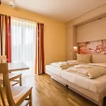 Jufa Im Brueckenkopfpark - Hotel Jülich