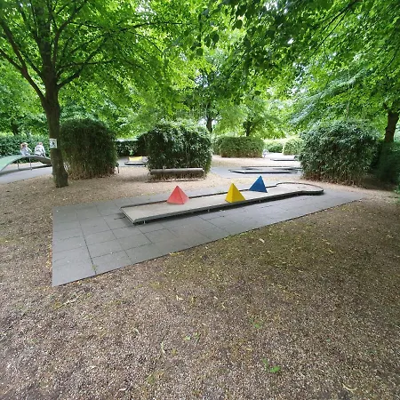 Szálloda Jufa Im Brueckenkopfpark -