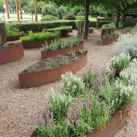 Jufa Im Brueckenkopfpark -