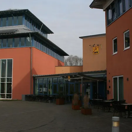 Jufa Im Brueckenkopfpark - 3* Юлих