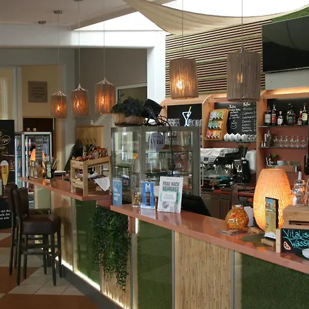 호텔 Jufa Im Brueckenkopfpark - 줄리흐