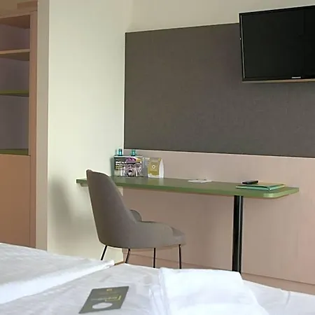 Hotel Jufa Im Brueckenkopfpark - Jülich