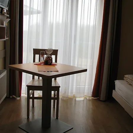 Otel Jufa Im Brueckenkopfpark -