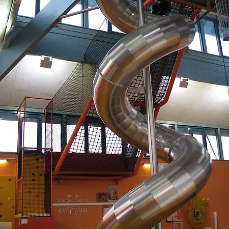 Otel Jufa Im Brueckenkopfpark - Jülich