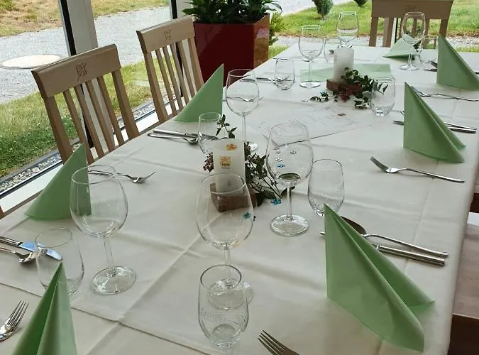 Jufa Im Brueckenkopfpark - Юлих