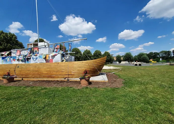 Jufa Im Brueckenkopfpark - 3* Юлих