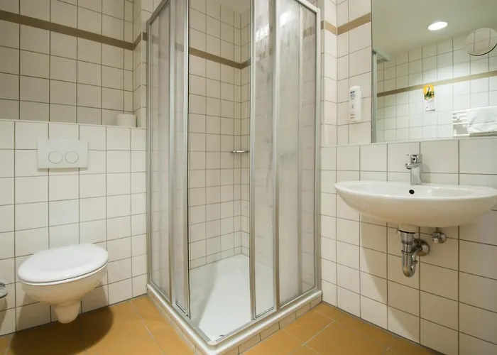 Jufa Im Brueckenkopfpark -