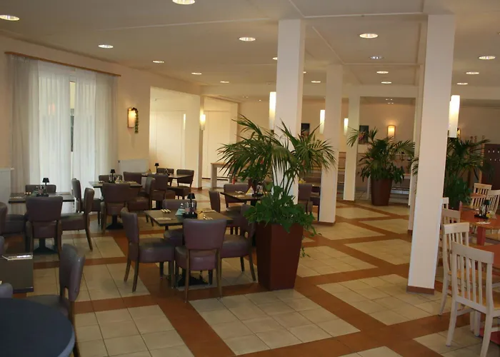 Hotel Jufa Im Brueckenkopfpark - Jülich