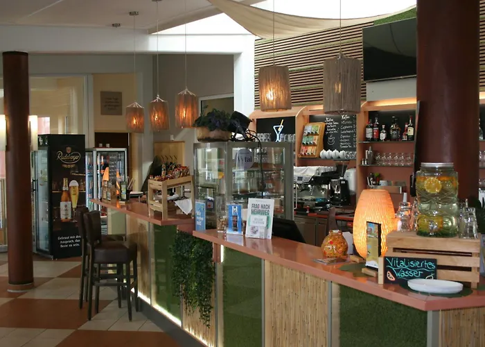 Отель Jufa Im Brueckenkopfpark - Юлих