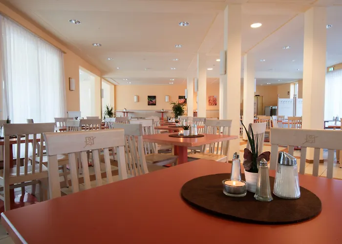 Jufa Im Brueckenkopfpark - Hotel